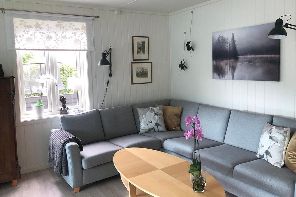Living room, Photo of the whole room, Seating area