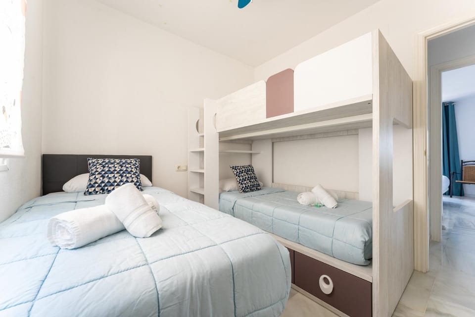 Bed, Photo of the whole room, Bedroom, bunk bed