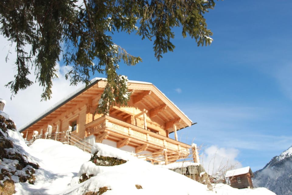 Property building, Winter