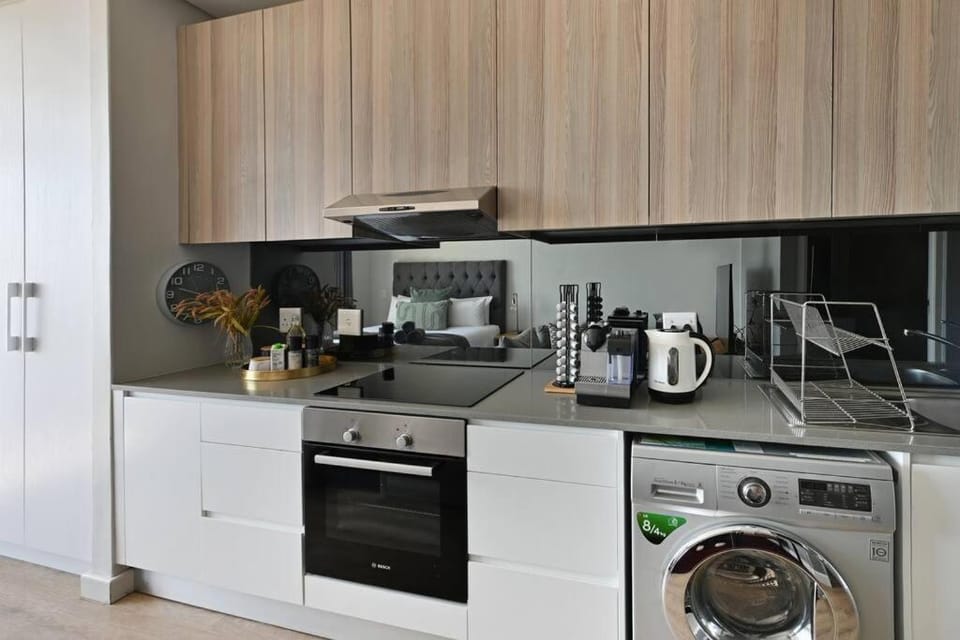 Coffee/tea facilities, stove, washing machine