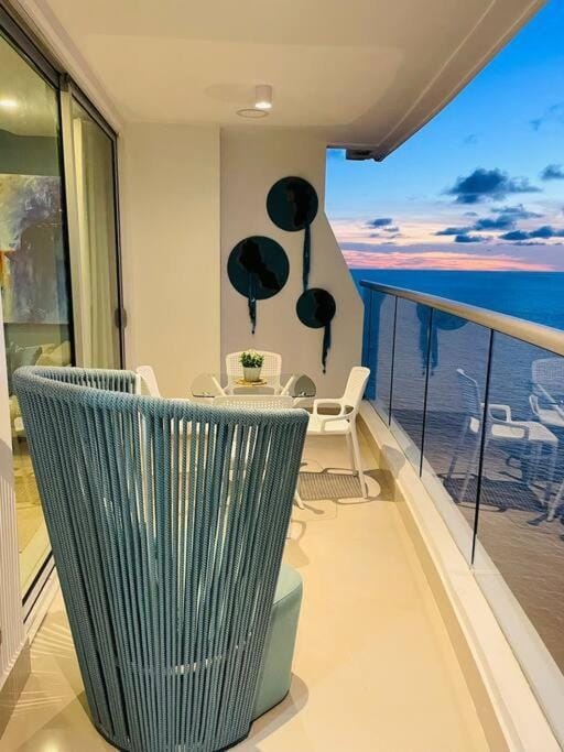 2-2 Palmetto Eliptic 3403 Enchanted Jewel Apartment in Cartagena