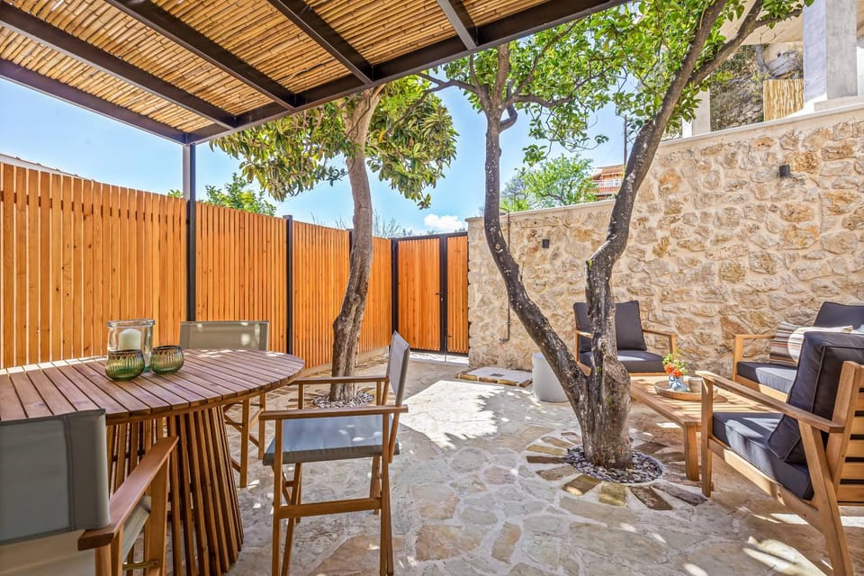 Inner courtyard view