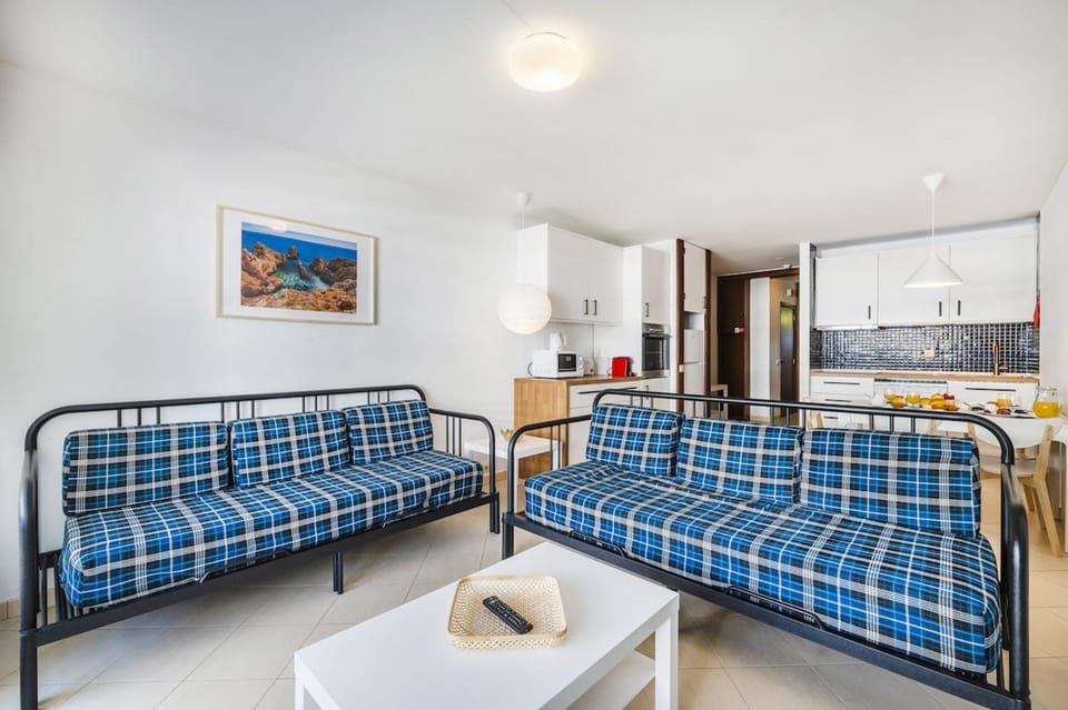 Family Holidays @ Caminho do Lago Apartment in Quarteira