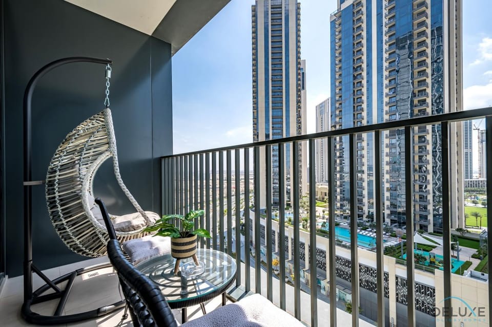 Property building, View (from property/room), Balcony/Terrace, Seating area
