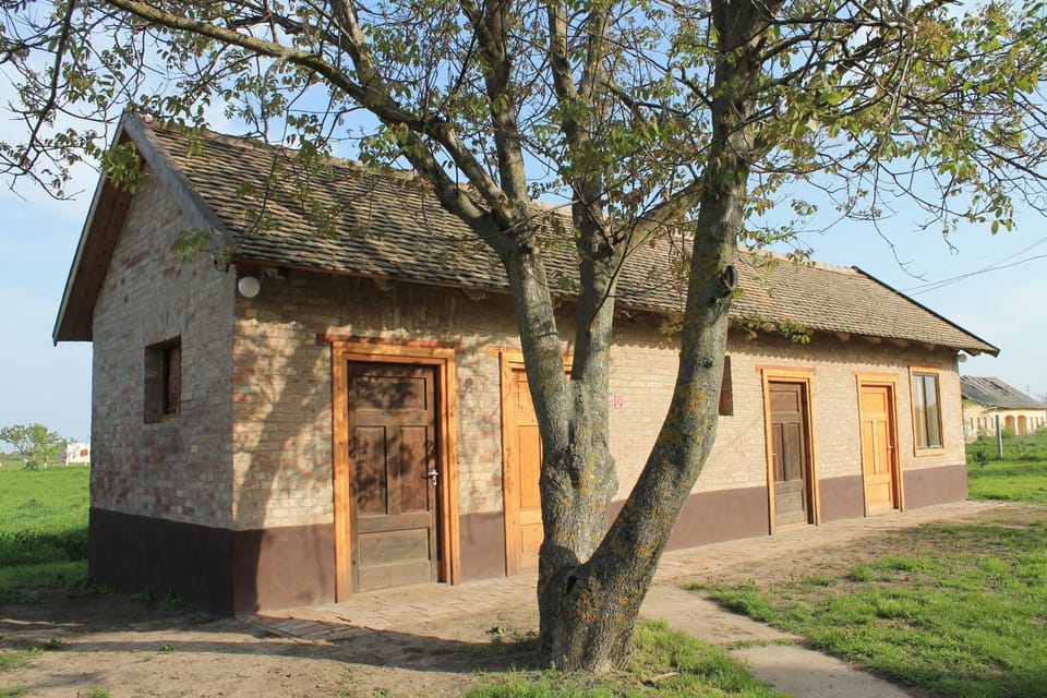 Peregi Vendégház Bed and Breakfast in Hungary