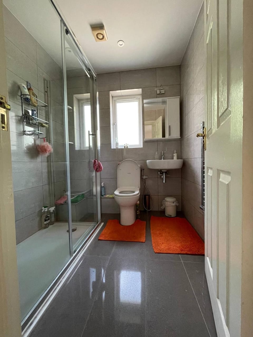Shower, Toilet, Bathroom