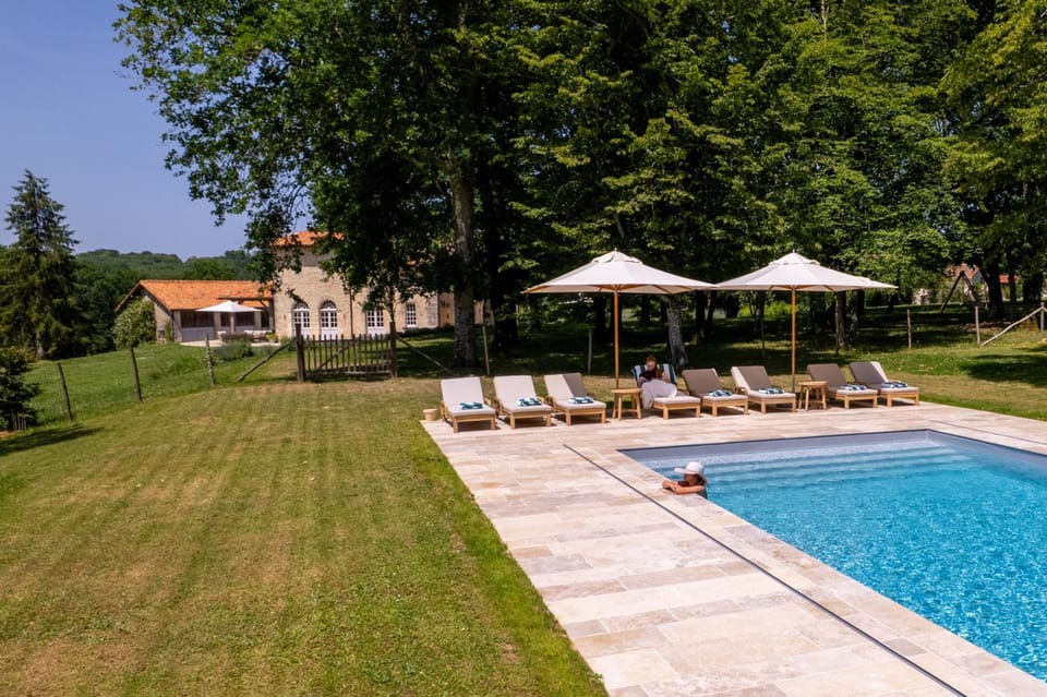 Property building, Swimming pool