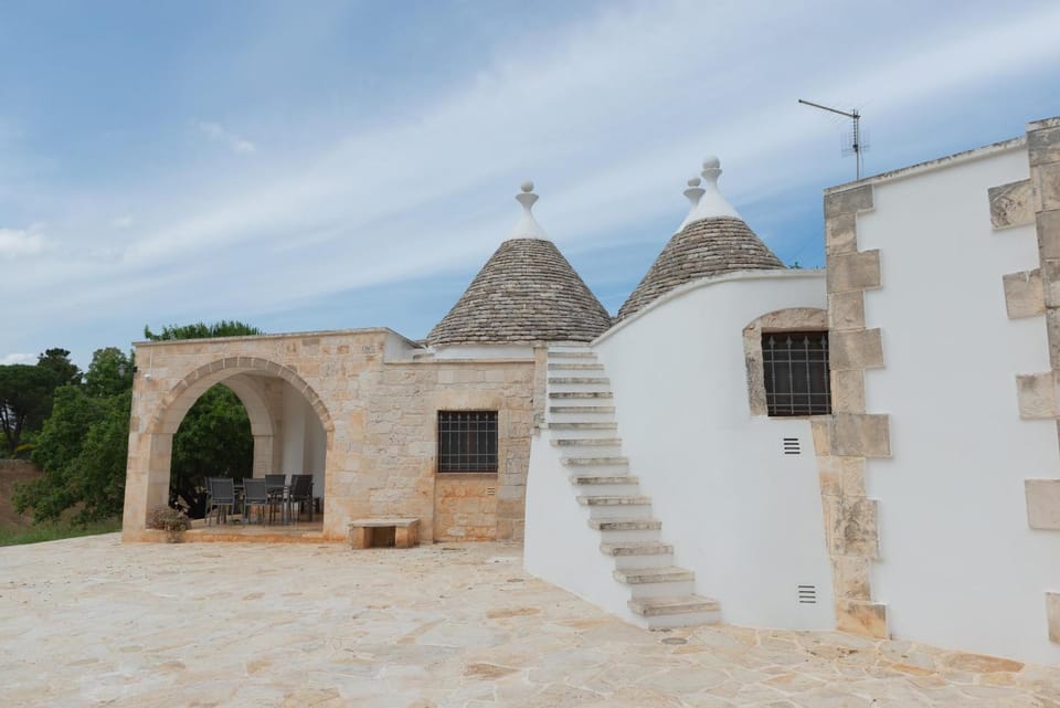 Trullo La Vela House in Province of Taranto