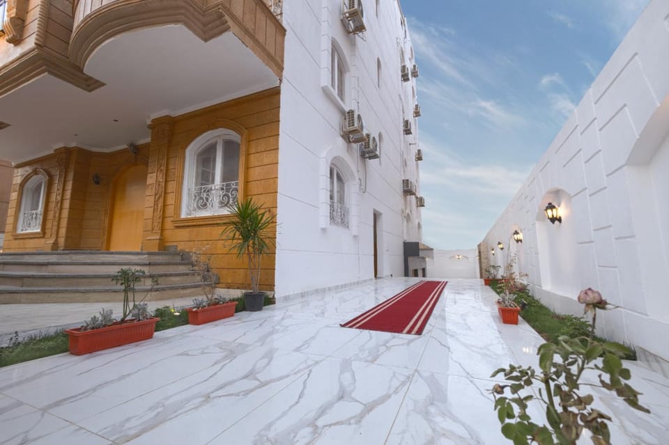 Golden House-التجمع الخامس Hotel in New Cairo City