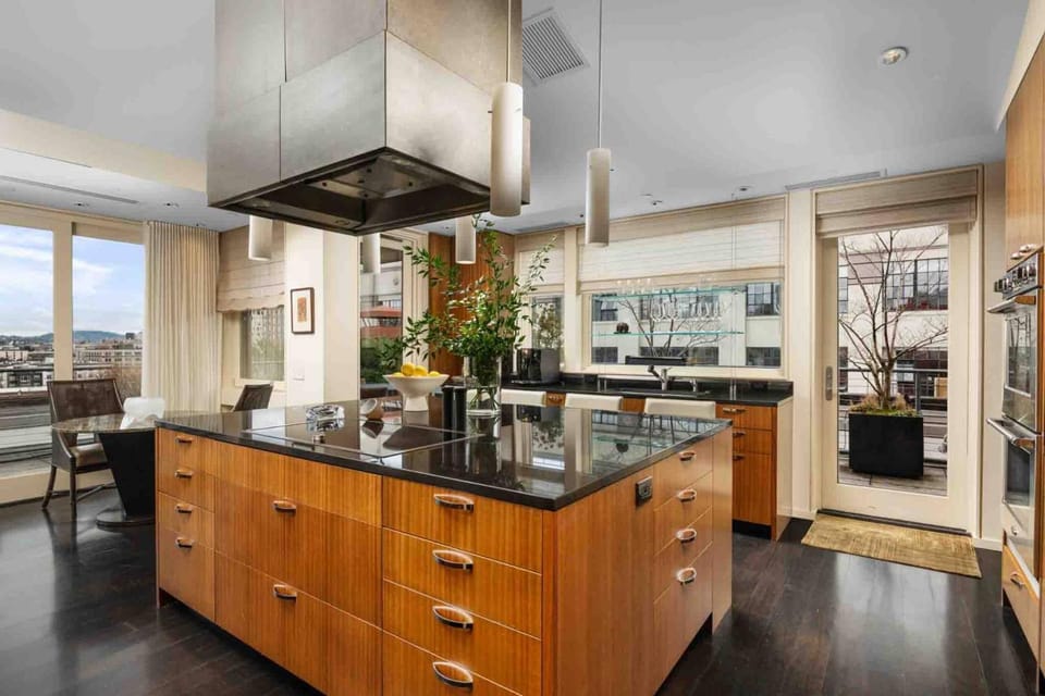 Crane Penthouse House in Pearl District