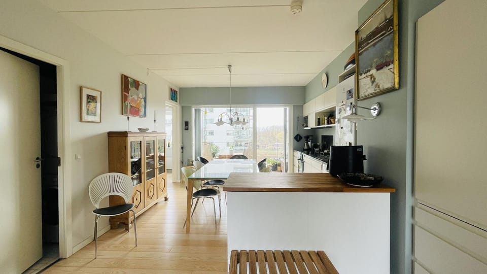 Kitchen or kitchenette, Living room, Dining area