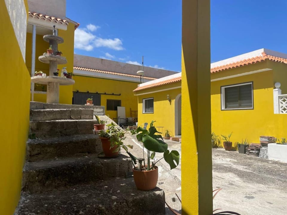 Property building, Day