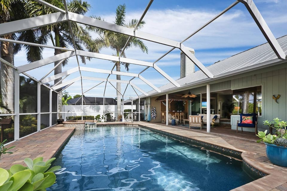 Nokomis Pool Home on the Canal House in Venice