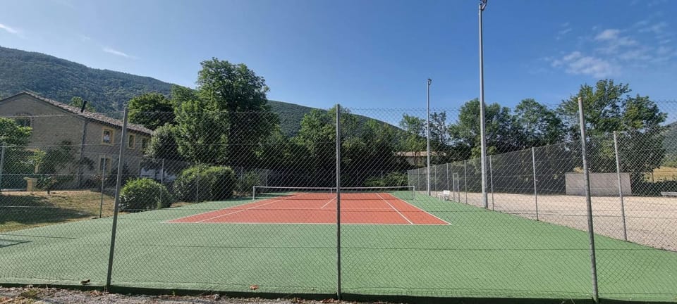 Tennis court