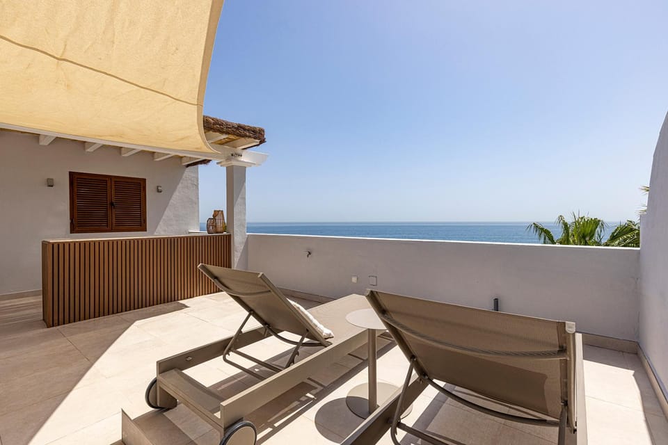 Penthouse Córdoba balcony sea view Apartment in Costa del Sol