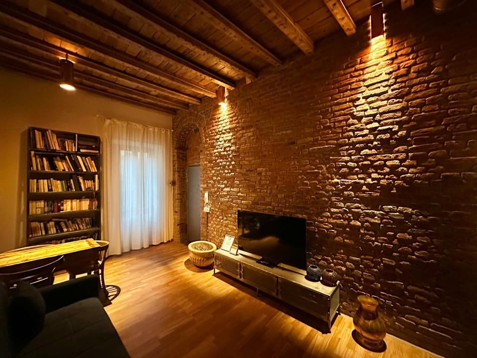 Library, Living room, Seating area