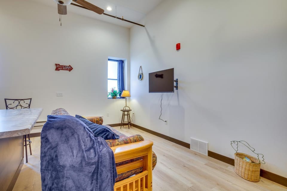 Loft-Style Downtown Cashton Studio: Dogs Welcome! Apartment in Wisconsin