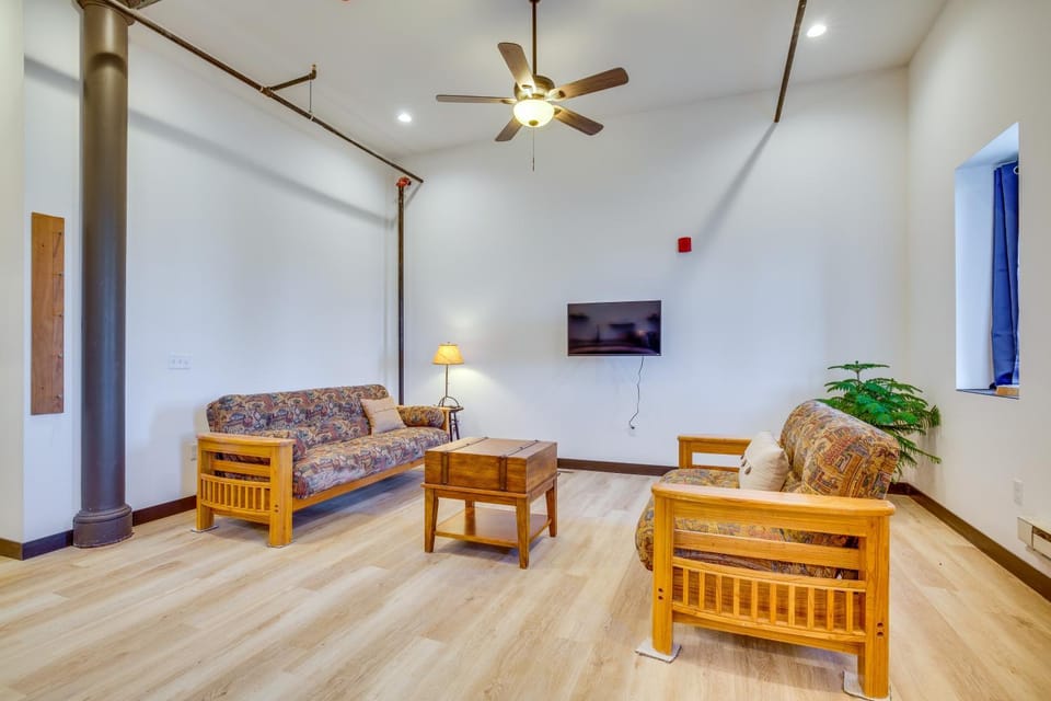Cashton Studio Apartment: Steps to Downtown! Apartment in Wisconsin