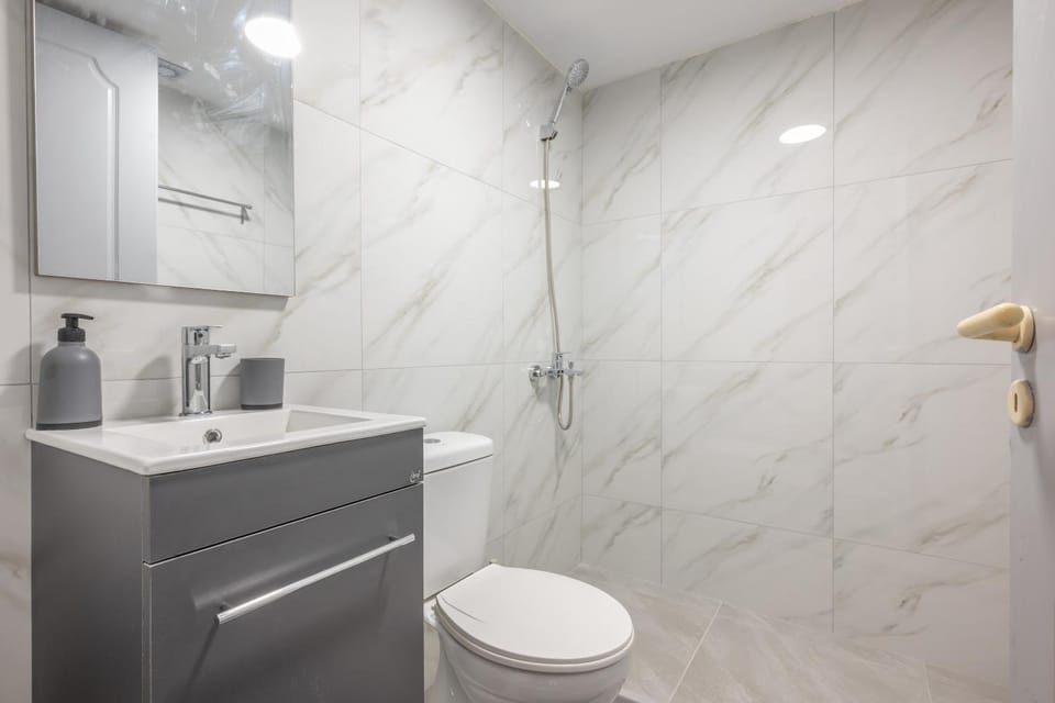 Bathroom, Living room
