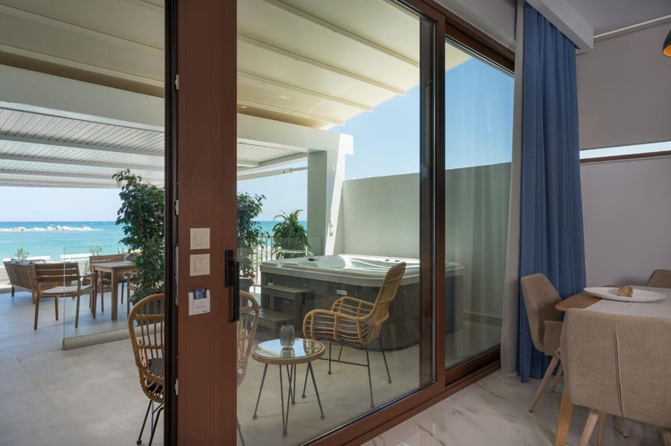 Kyma Beach - Delfini Apartment - Jacuzzi - up to 6 guests Apartment in Crete Region
