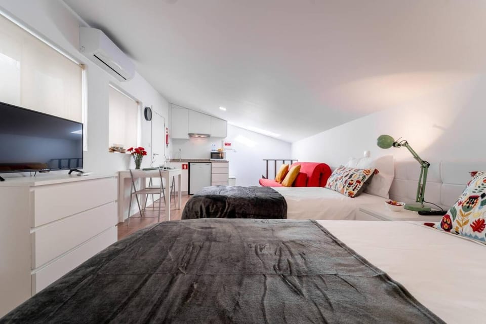 Bed, Bedroom