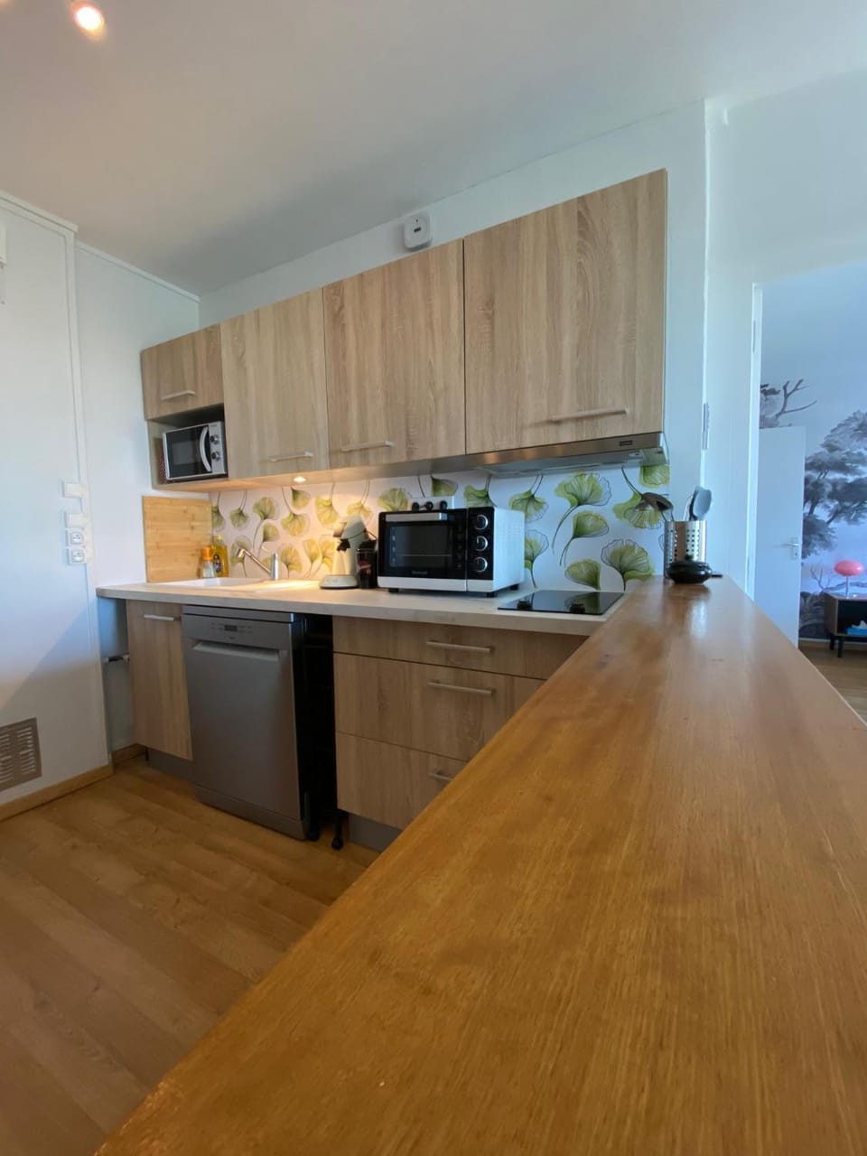 dishwasher, minibar, pet friendly, stove