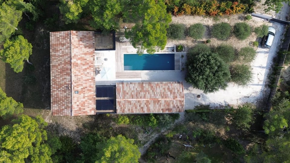 Villa design Mazanel, piscine, vue Mont Ventoux et plaine, climatisation Villa in Mazan