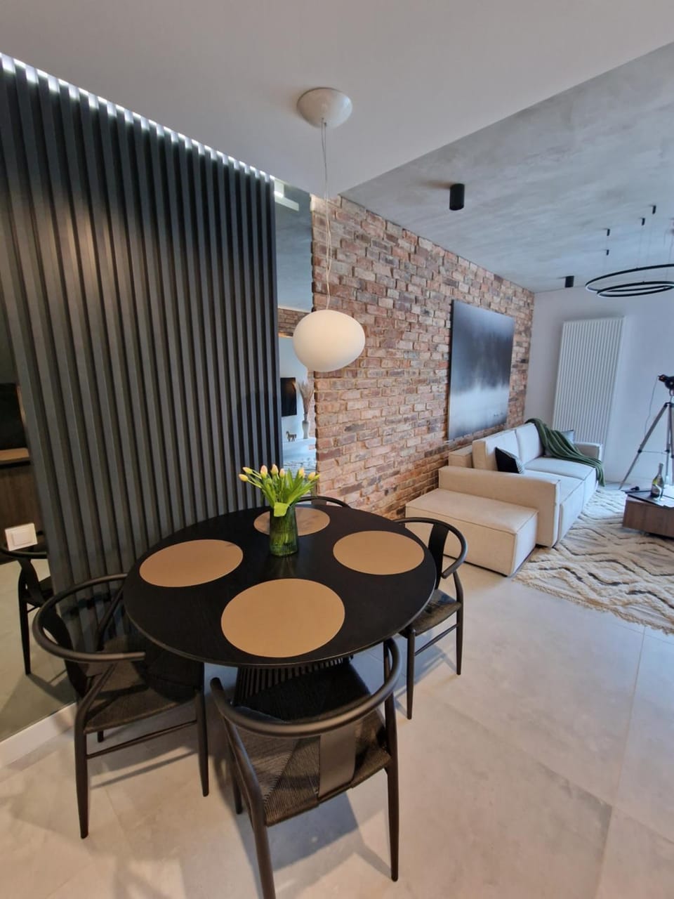 Living room, Dining area