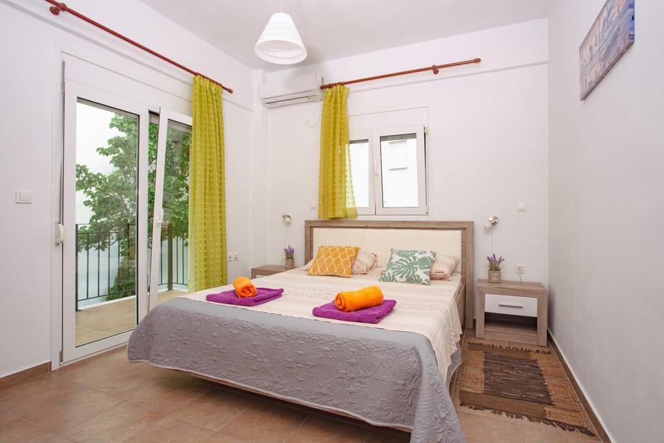 LUCY APARTAMENT Apartment in Peloponnese, Western Greece and the Ionian