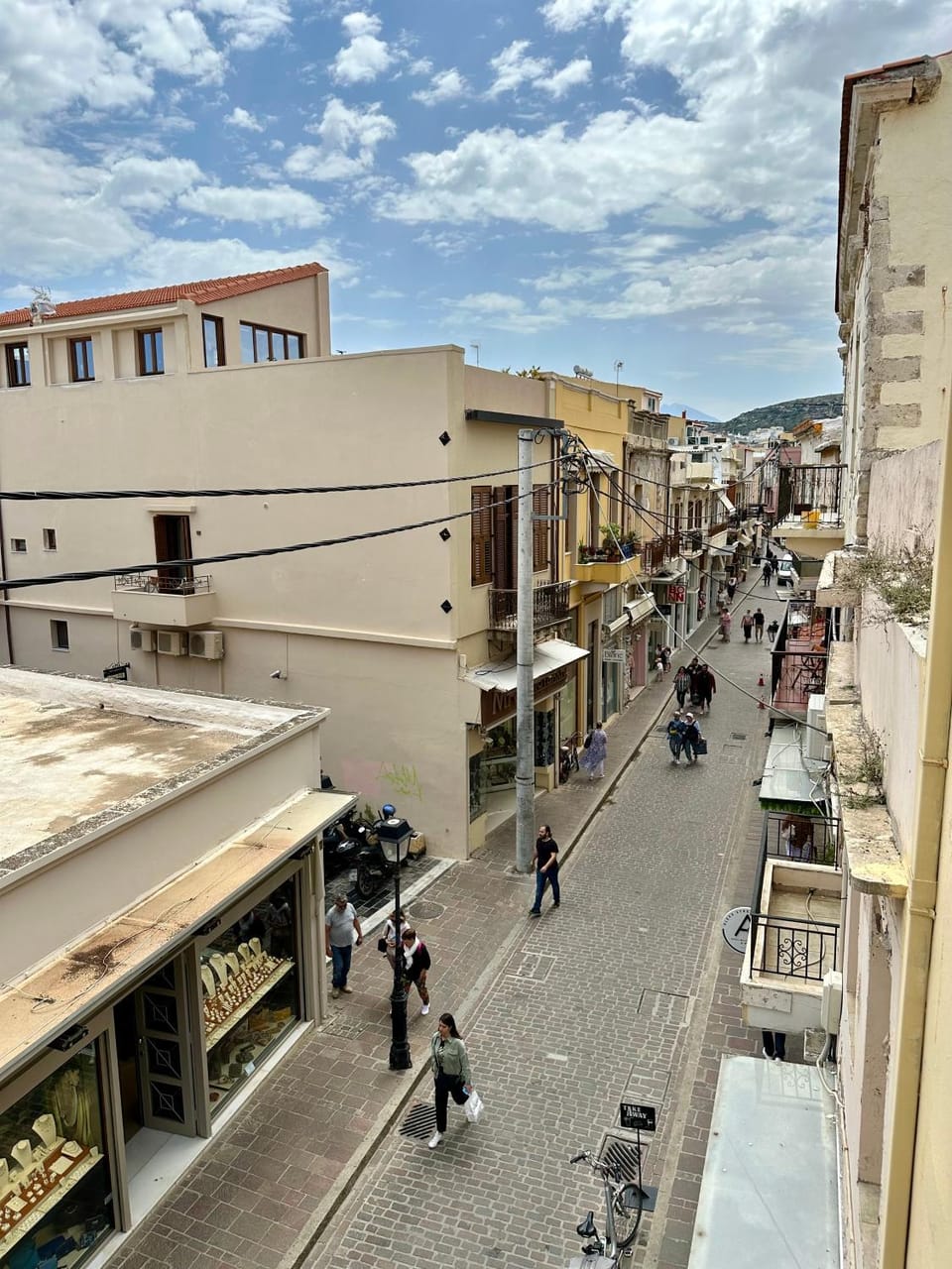 Property building, Day, Neighbourhood, City view, Street view, Location