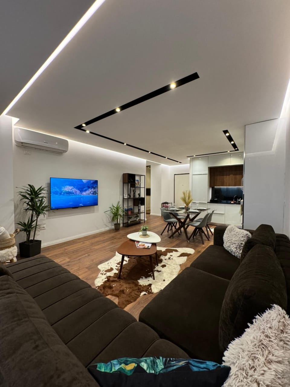 TV and multimedia, Seating area