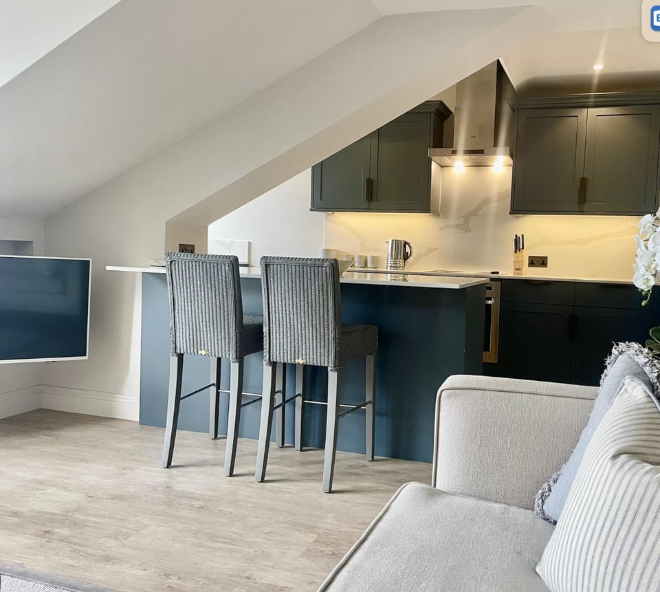 Mere View Loft, Bowness-on-Windermere Apartment in Bowness-on-Windermere