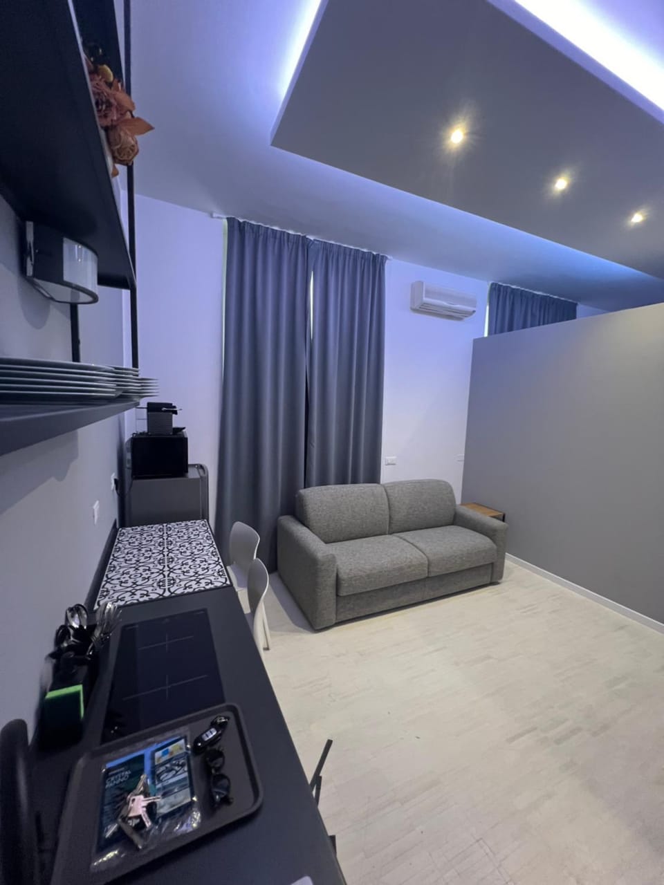 Communal lounge/ TV room, Living room