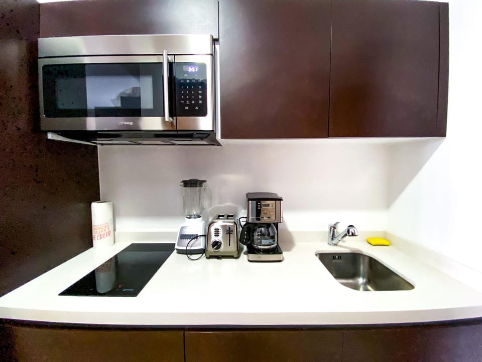 Coffee/tea facilities, Kitchen or kitchenette, toaster