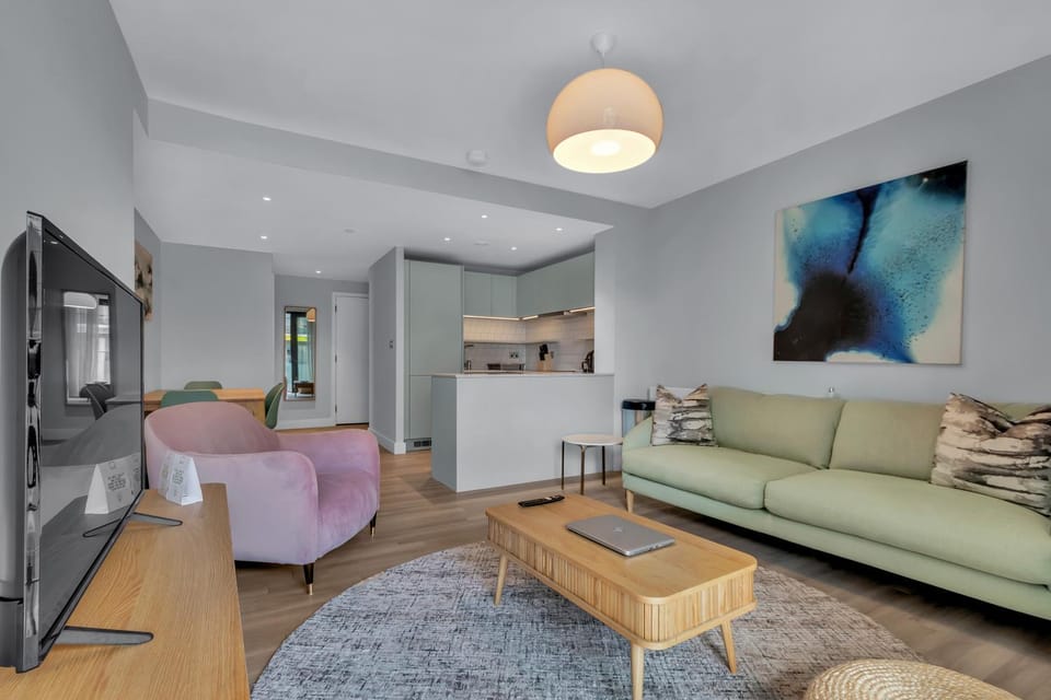TV and multimedia, Living room, Photo of the whole room, Seating area