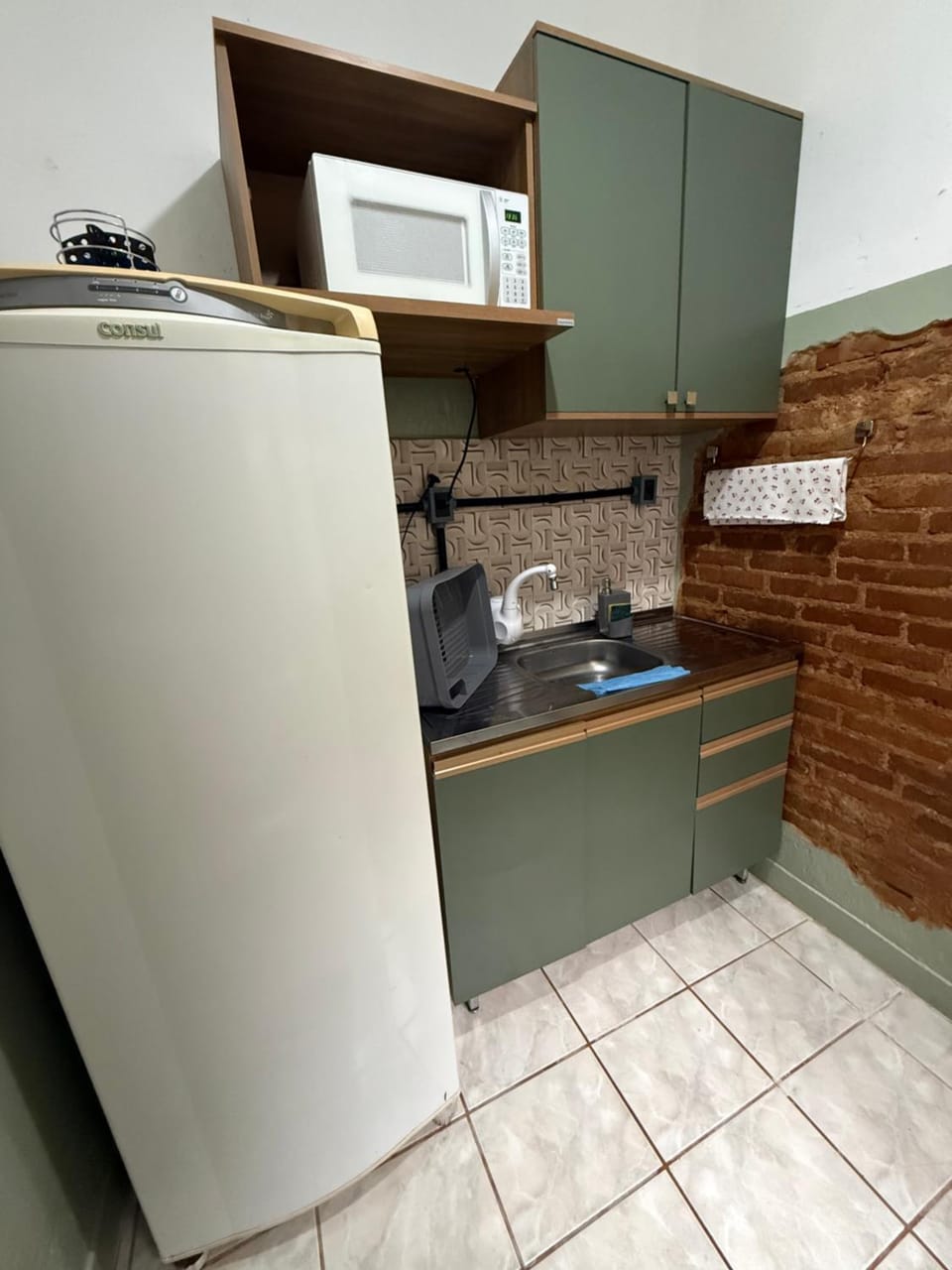 Apartamento central com pátio, 1 quadra do calçadão Apartment in State of Rio Grande do Sul