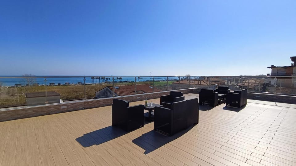 Day, Natural landscape, View (from property/room), Balcony/Terrace, Balcony/Terrace, Sea view, furniture
