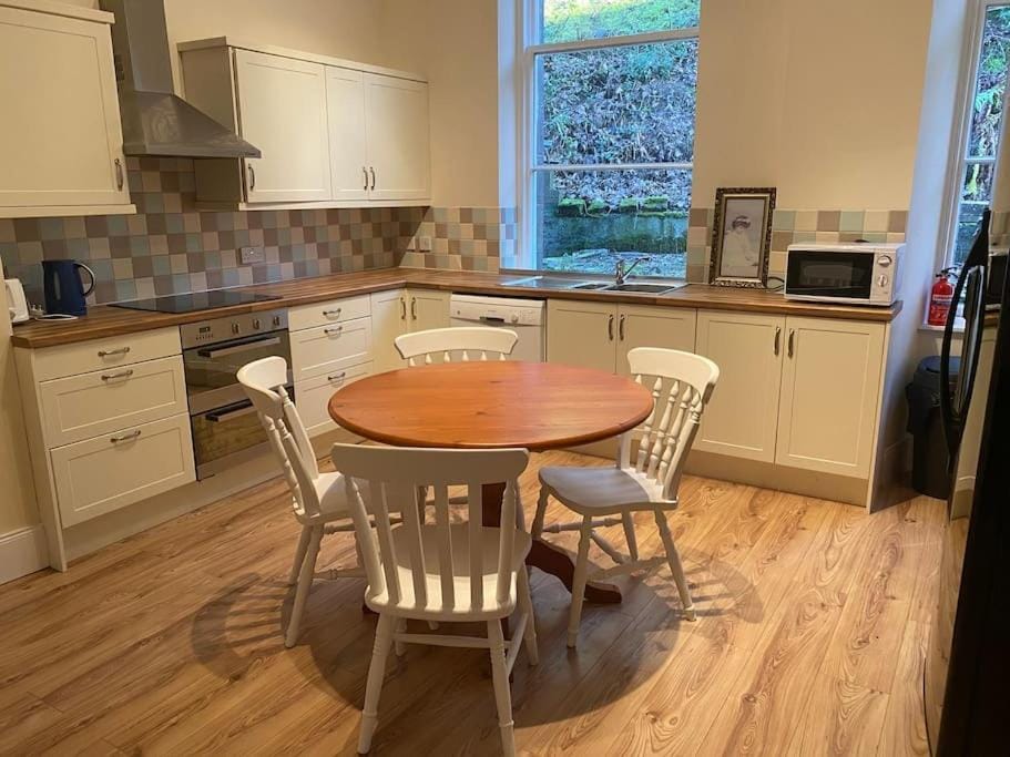 Heather House, beautiful family home, sleeps 8 House in Inverness