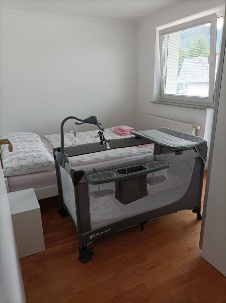 Bed, Bedroom, cot