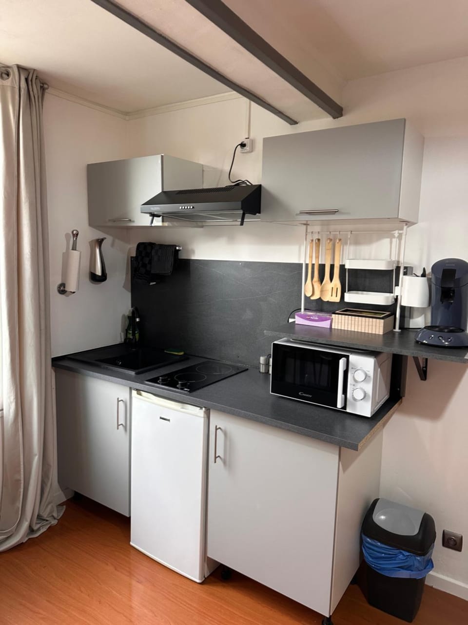 Coffee/tea facilities, Kitchen or kitchenette, minibar, pet friendly, stove