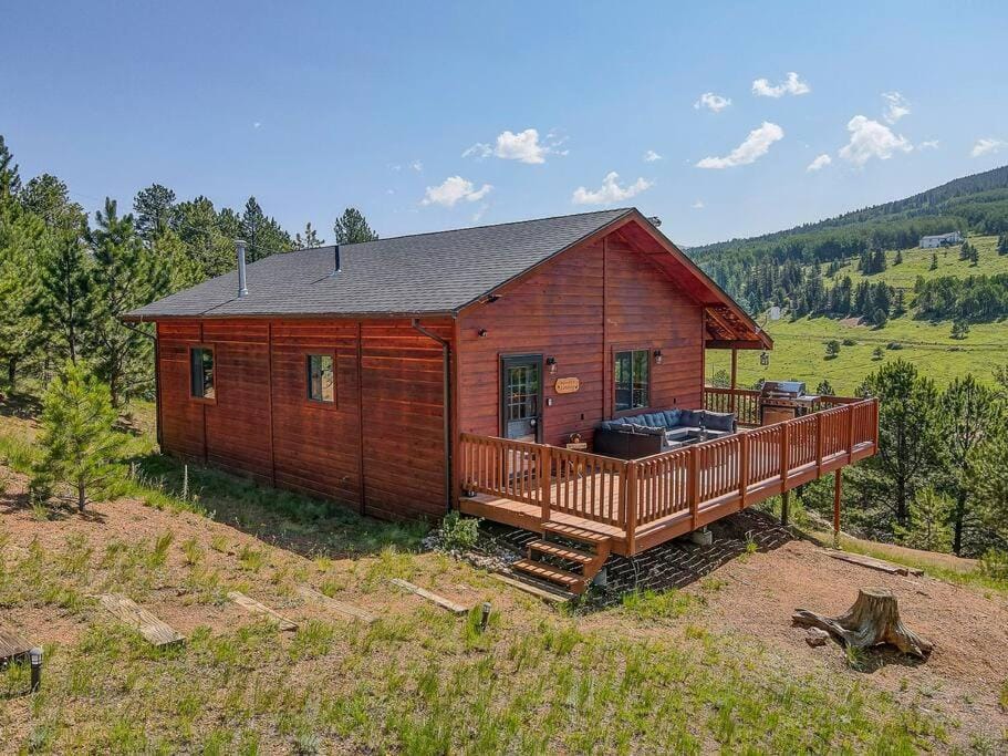 Monarch Landing, A Cozy Cabin w/360 Mountain Views Cabin in Colorado