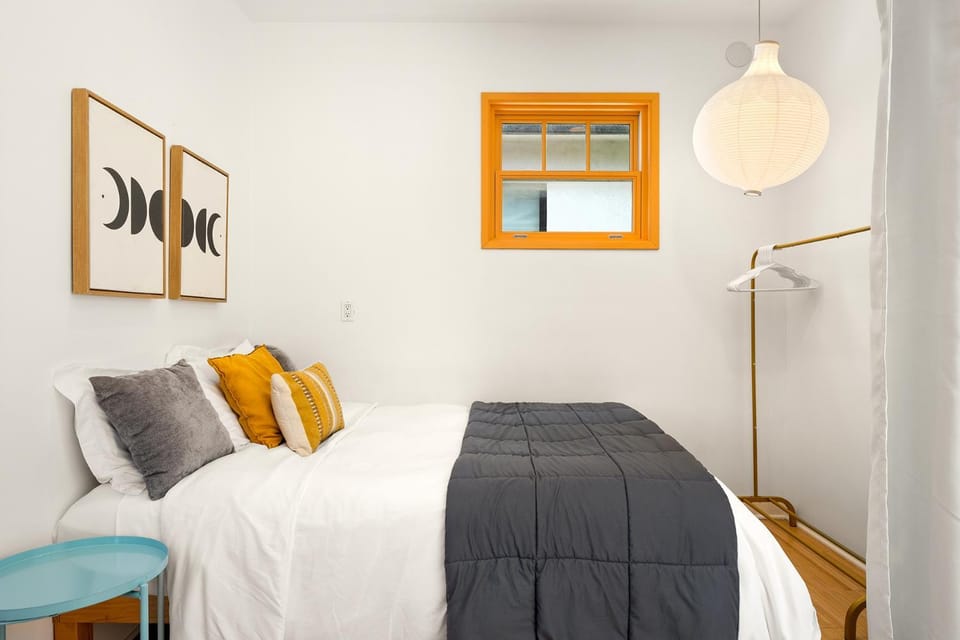 Artsy Venice Beach Canals Studio w/Rooftop & Sauna Apartment in Marina del Rey