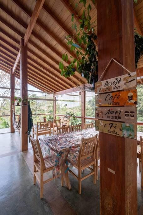 Casa de Campo com lazer , pássaros e muito verde. House in State of São Paulo