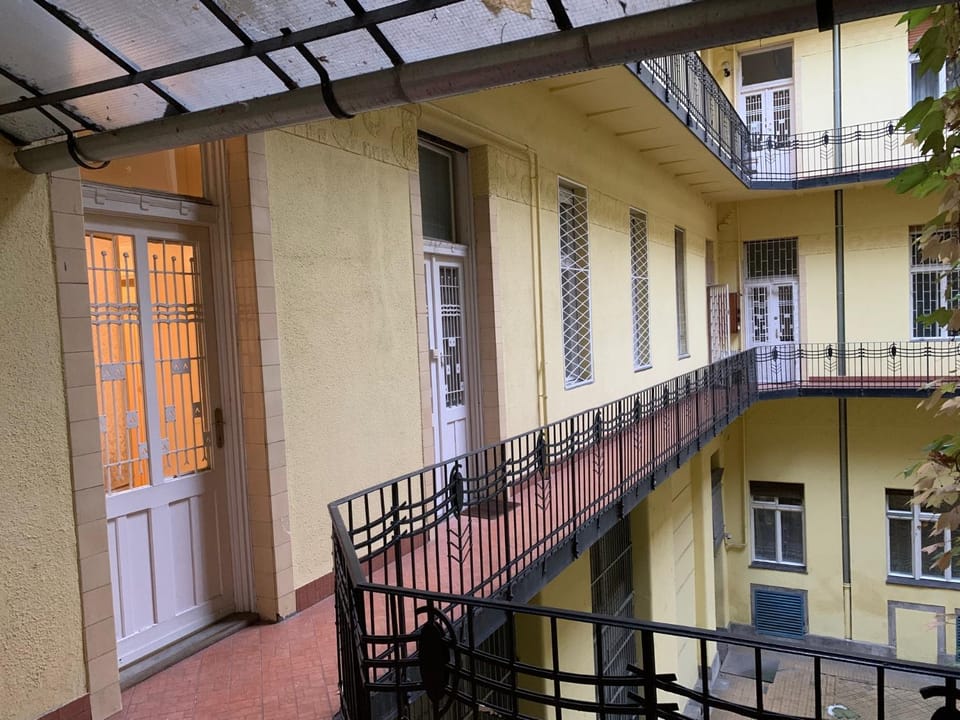 Property building, Inner courtyard view