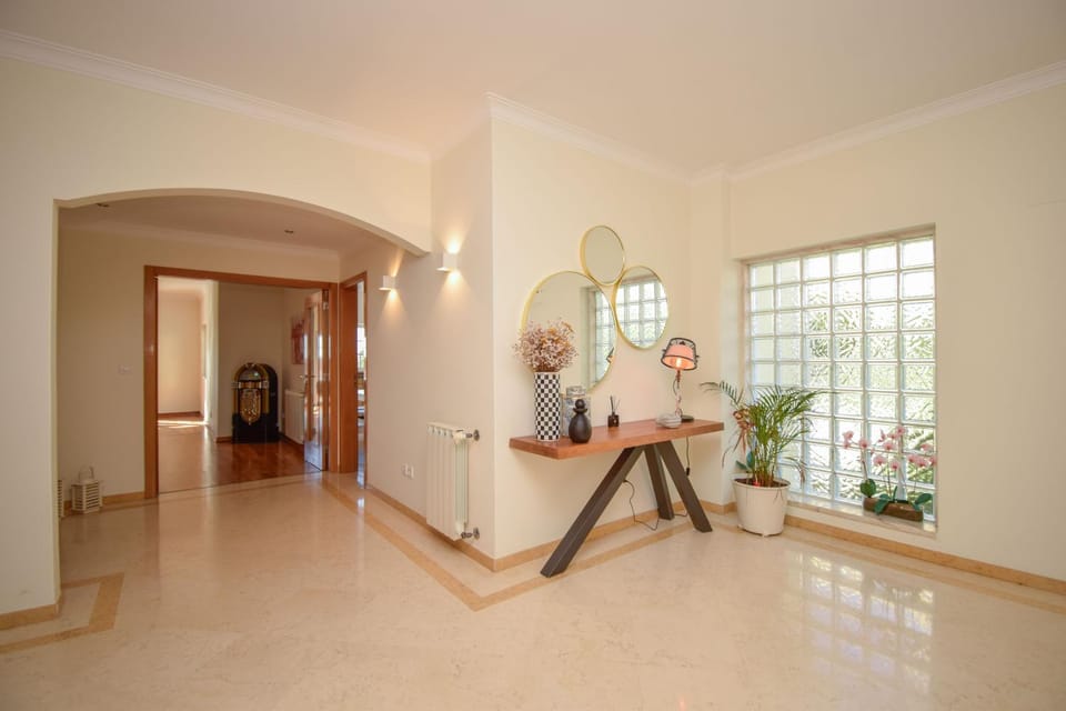 Spacious 4-Bedroom Villa with Private Heated Pool in Quinta da Beloura Sintra Ideal for Families & Long Stays Villa in Sintra