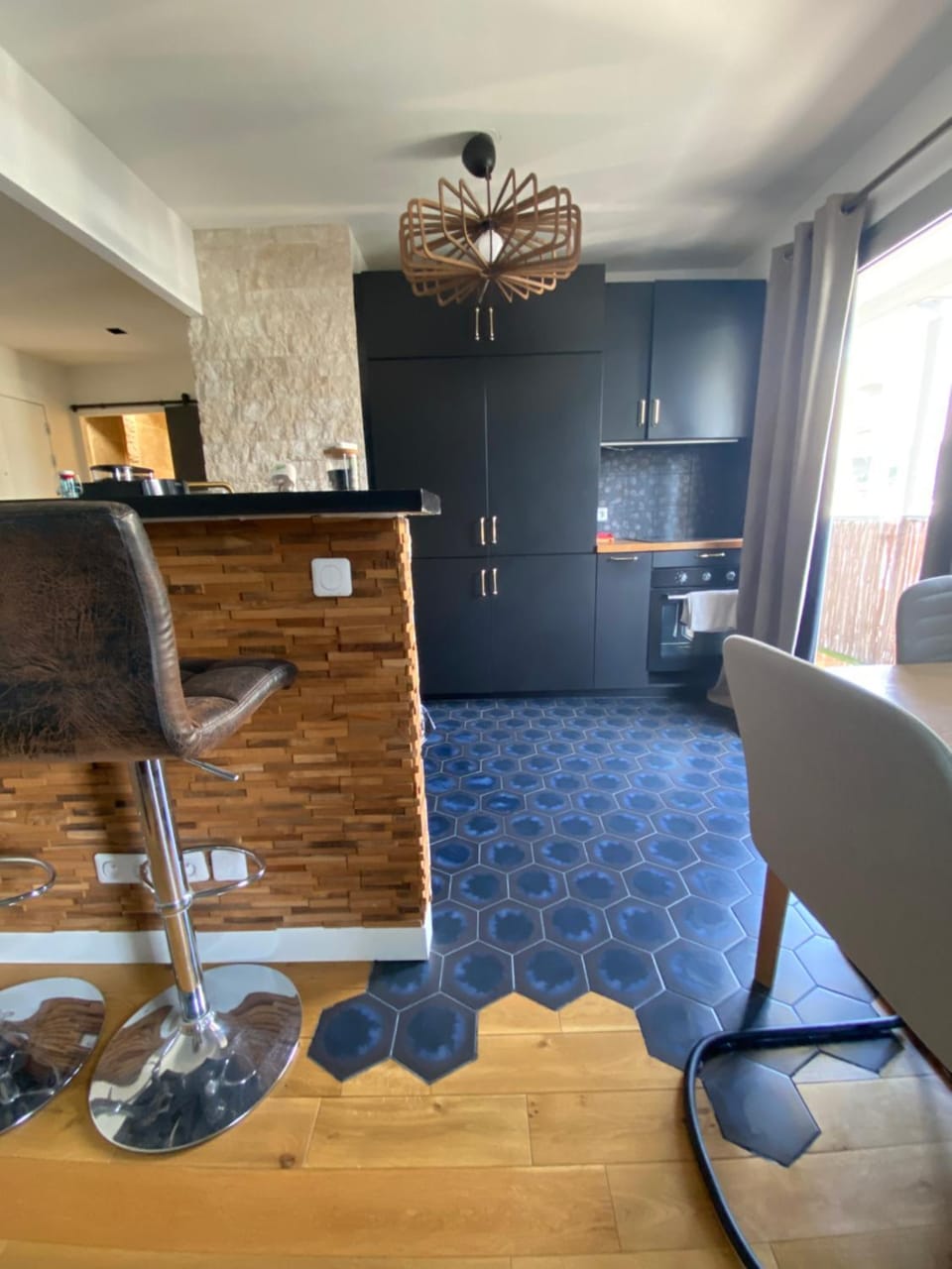 Kitchen or kitchenette, Living room, Seating area, Dining area, minibar, pet friendly, stove