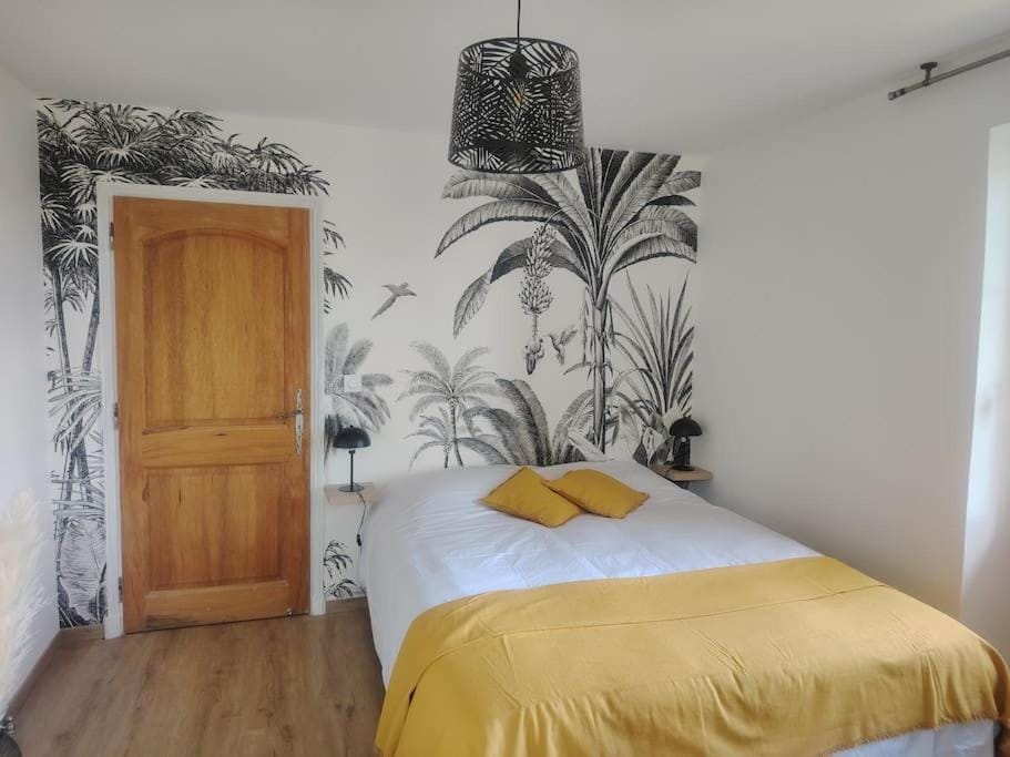 Domaine des Petites Sœurs à 800m du centre historique avec 5200m2 de parc arboré Apartment in Vence