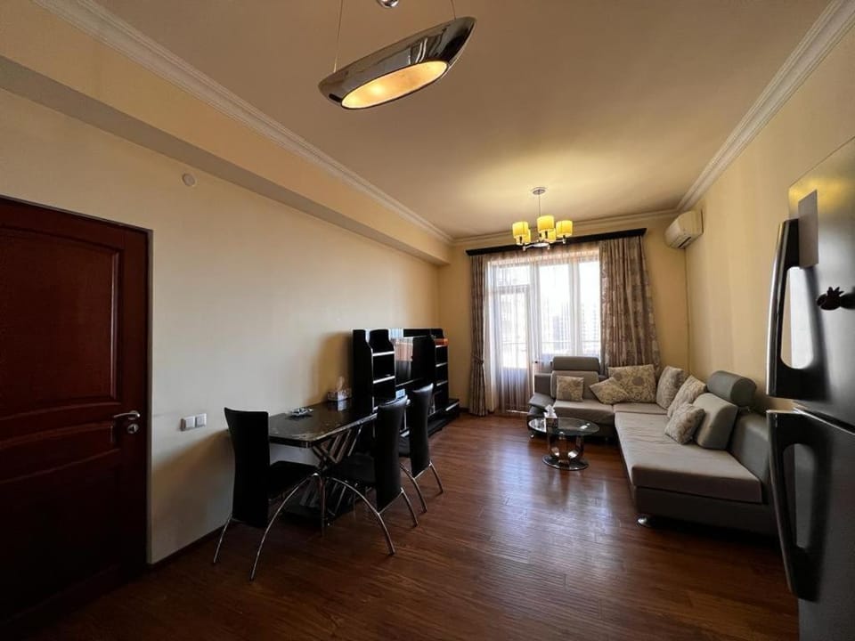 TV and multimedia, Seating area, air conditioner