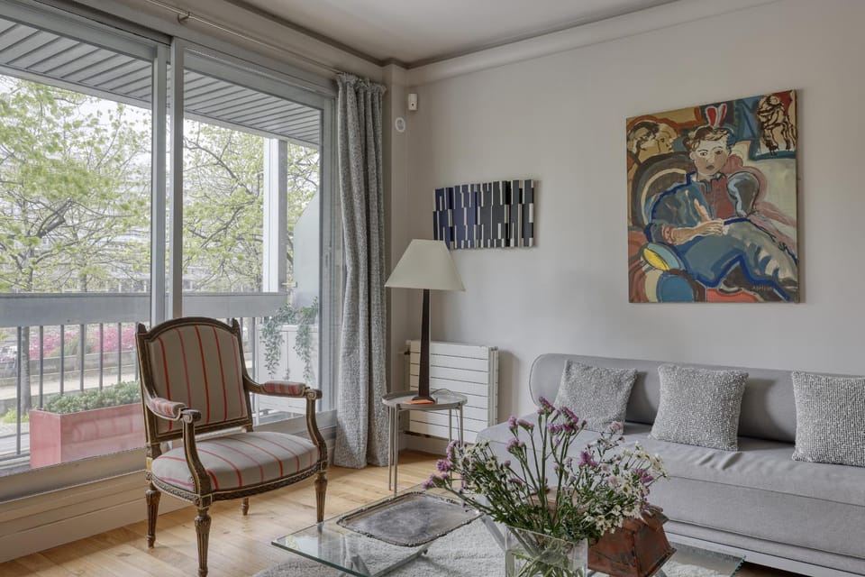 Living room, Seating area