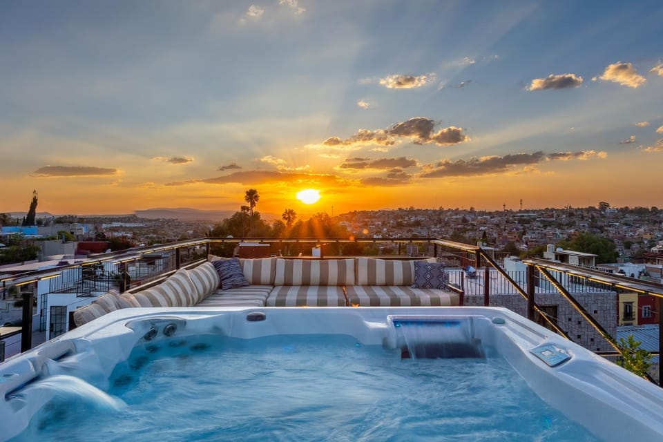 Patio, Hot Tub, Balcony/Terrace, City view, Sunset